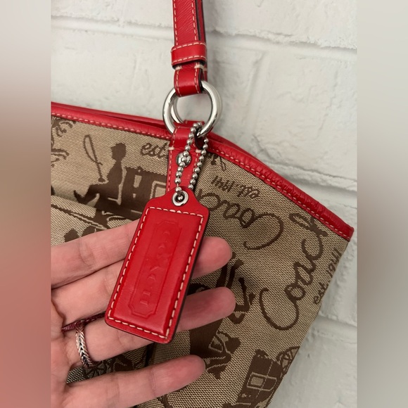 COACH Large Horse & Carriage Red Shoulder Handbag EUC ⚡️ - Picture 3 of 14
